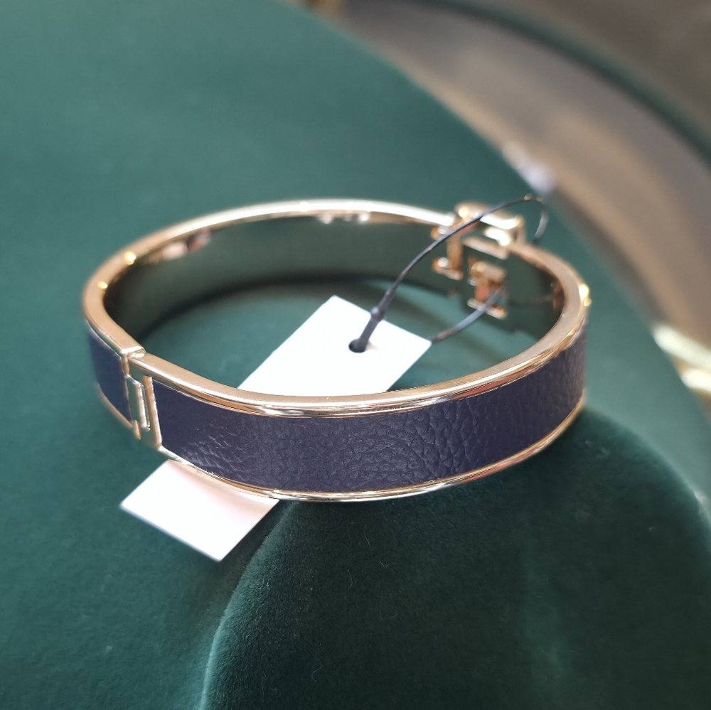 Chicos Blue Click Bangle - Picture 2 of 5